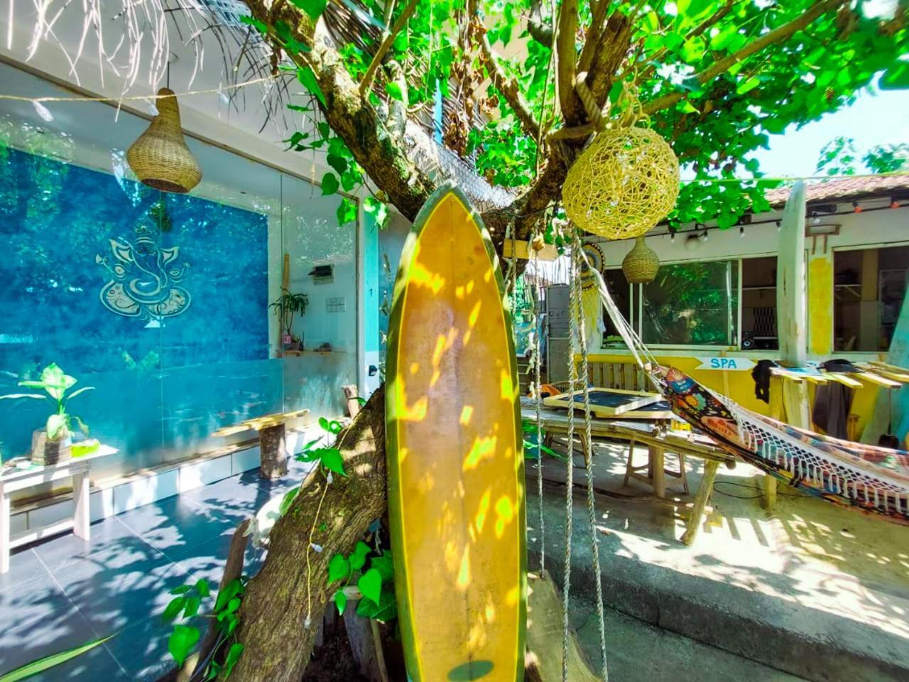 Gaia Ocean Surf Yoga Hostel Ahangama Exterior foto